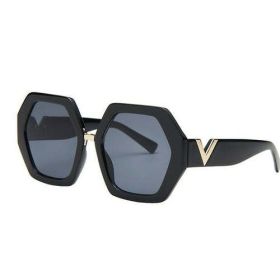 Fashion Luxury Square Ladies Fashion Brand Designer Retro Sun Glasses (Frame Color: Other, Lenses Color: Black)